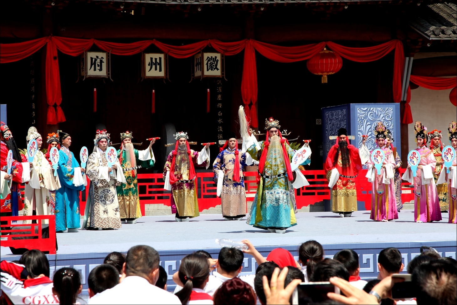 Ϸ�����ݻ��ݹų� �Ļ�����ҡ�һ�����ˡ�